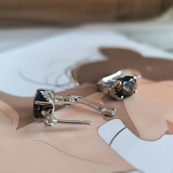 Серебряные серьги с раухтопазом (дымчатым кварцем) 3.725ct, фианитами