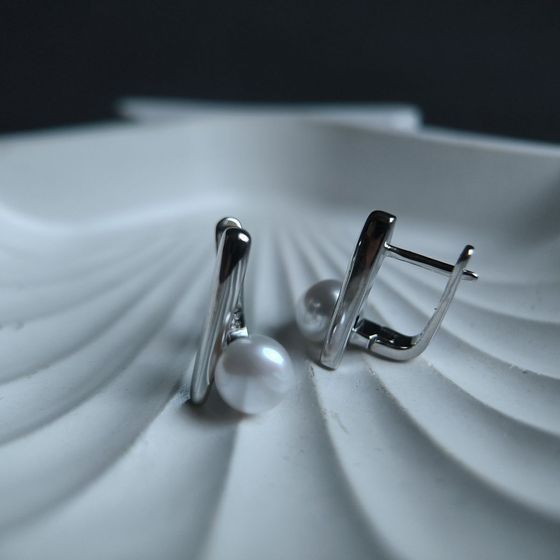 Серебряные серьги с жемчугом Серебряные серьги с жемчугом