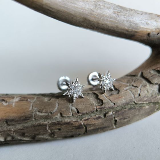 Серебряные серьги с фианитами