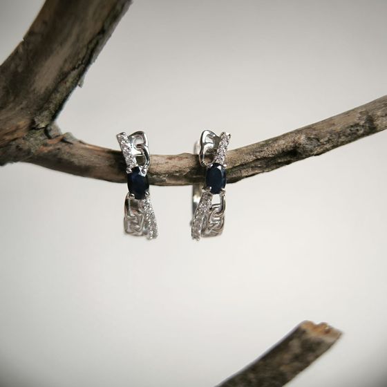 Серебряные серьги с сапфиром 1.072ct, фианитами