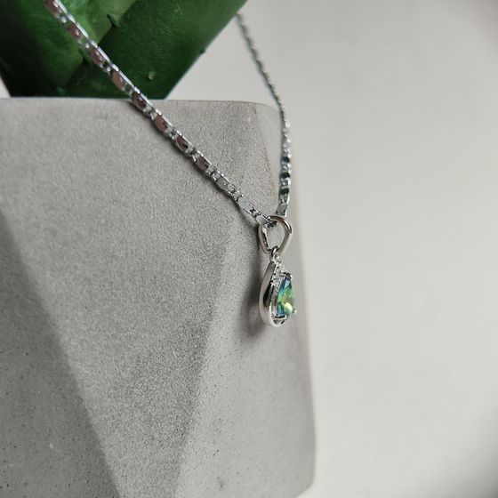 Серебряная подвеска с мистик топазом 0.555ct