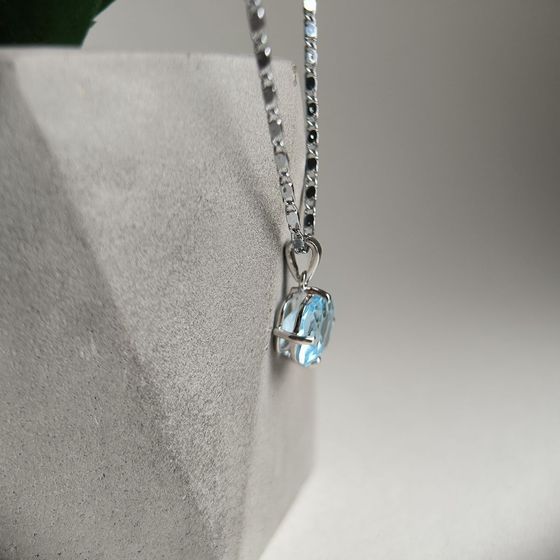 Серебряная подвеска с топазом 4.875ct