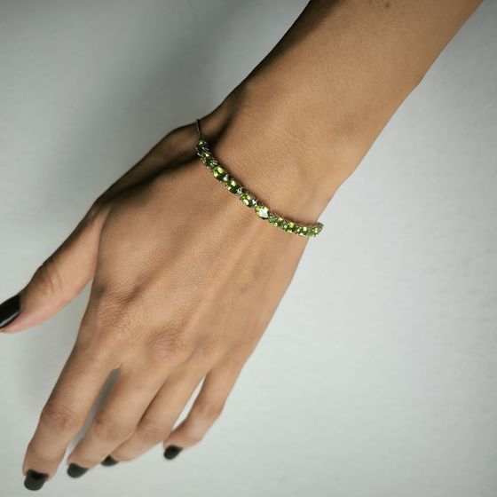 Серебряный браслет с хризолітом