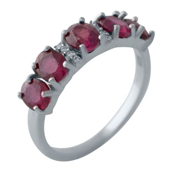 Серебряное кольцо с рубином 2.637ct