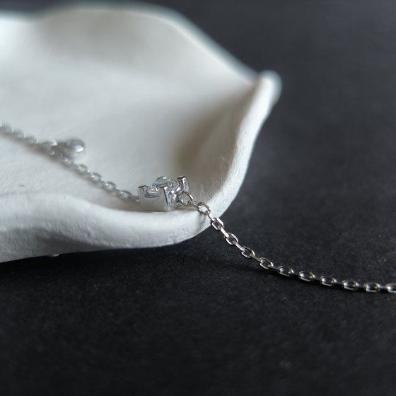 Серебряный браслет с фианитами