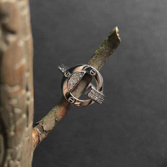 Серебряное кольцо с фианитами 0.26ct