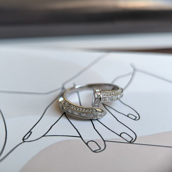 Серебряное кольцо с фианитами