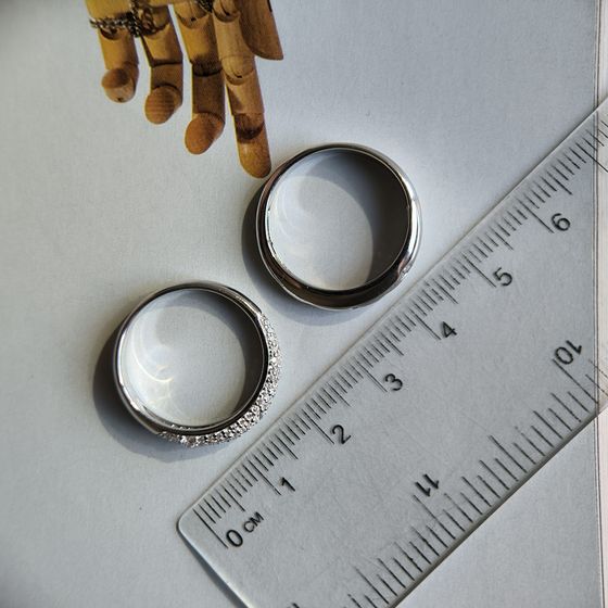 Серебряное кольцо с фианитами