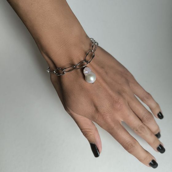 Серебряный браслет с жемчугом барочным