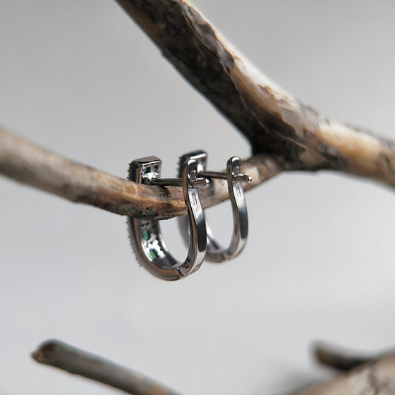 Серебряные серьги с изумрудом nano 1.102ct