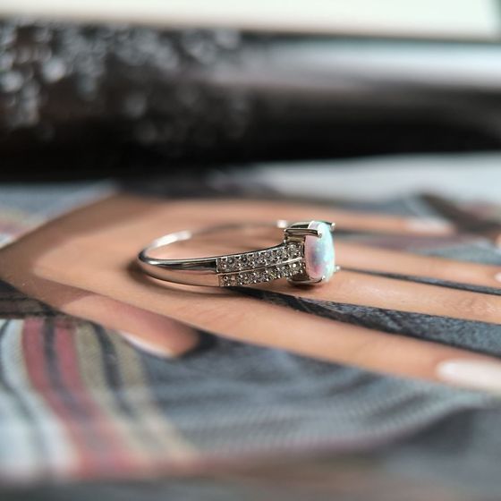 Серебряное кольцо с опалом 0.652ct