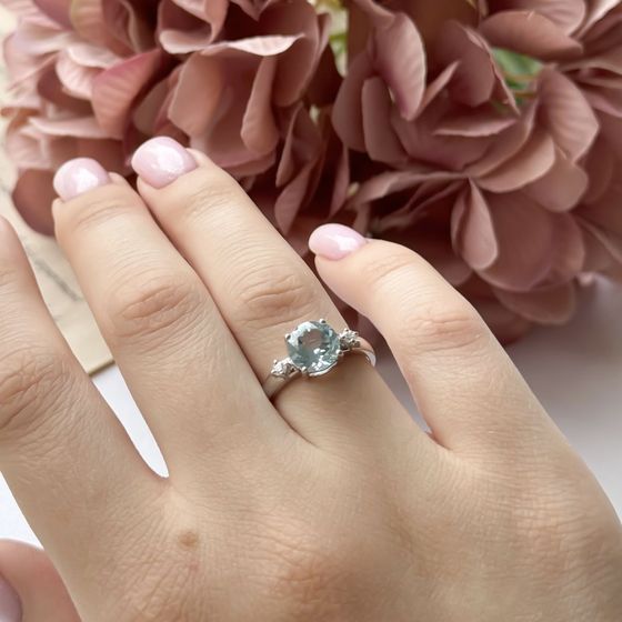 Серебряное кольцо с топазом 2.362ct