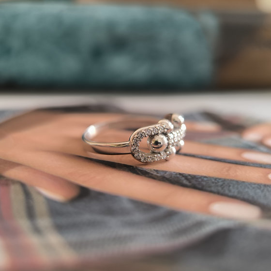 Серебряное кольцо с фианитами 0.32ct