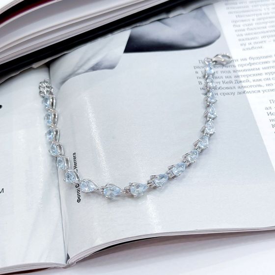 Серебряный браслет с топазом 8.865ct