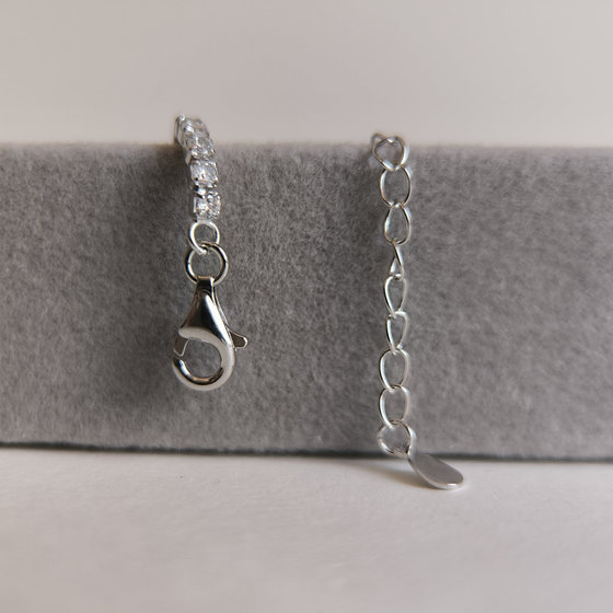 Серебряный браслет с фианитами