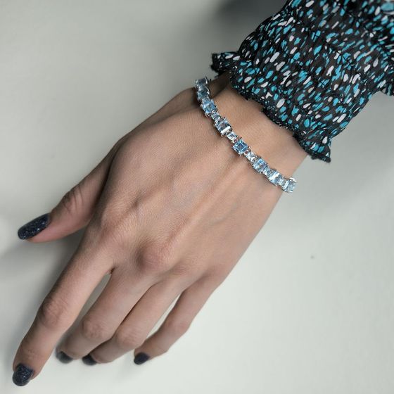 Серебряный браслет с топазом 14.85ct