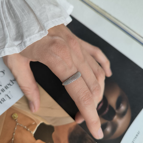 Серебряное кольцо без камней