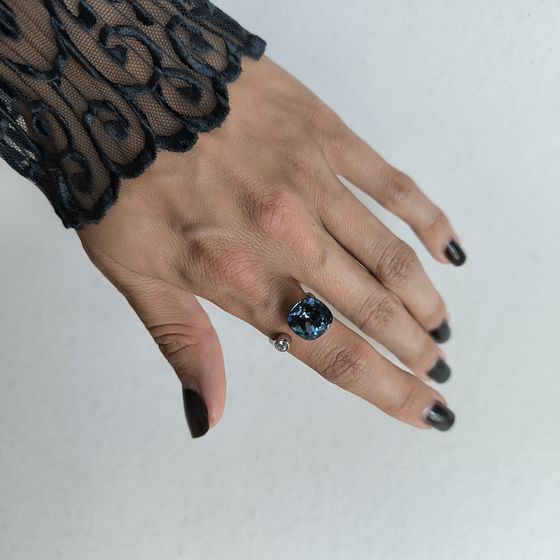 Серебряное кольцо с фианитами