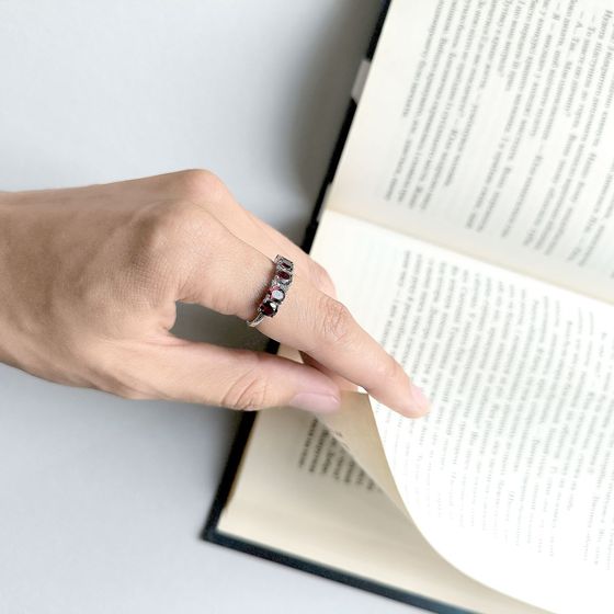 Серебряное кольцо с гранатом 2.339ct