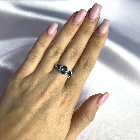 Серебряное кольцо с топазом Лондон Блю 1.38ct