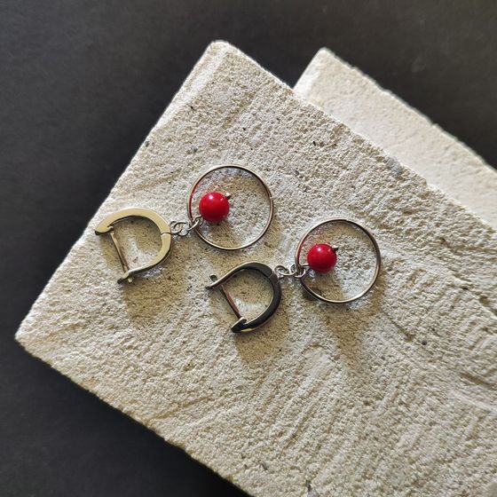 Серебряные серьги с кораллом