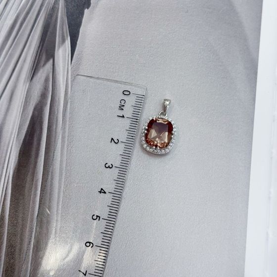 Серебряная подвеска с султанитом 5.489ct