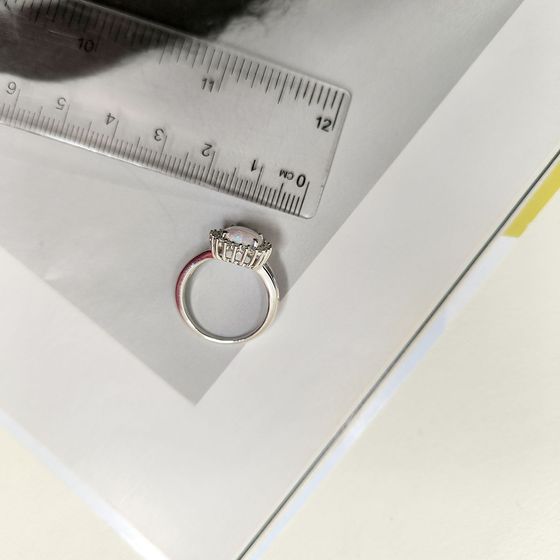 Серебряное кольцо с опалом 1.62ct, фианитами