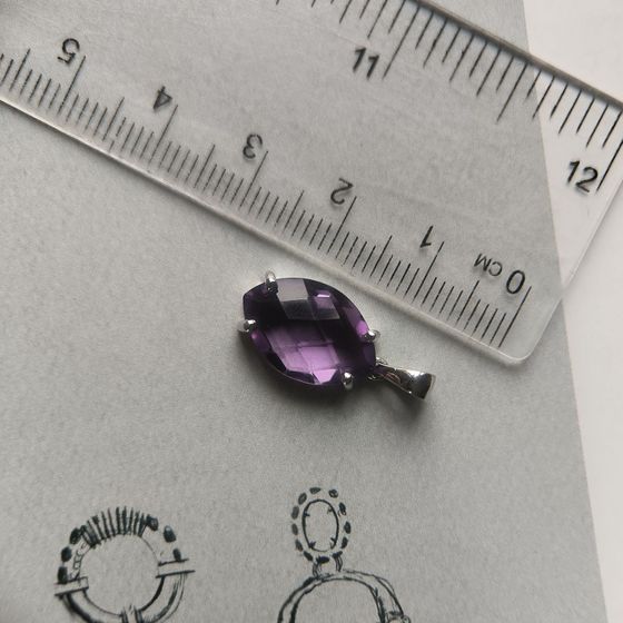 Серебряная подвеска с аметистом 4.617ct
