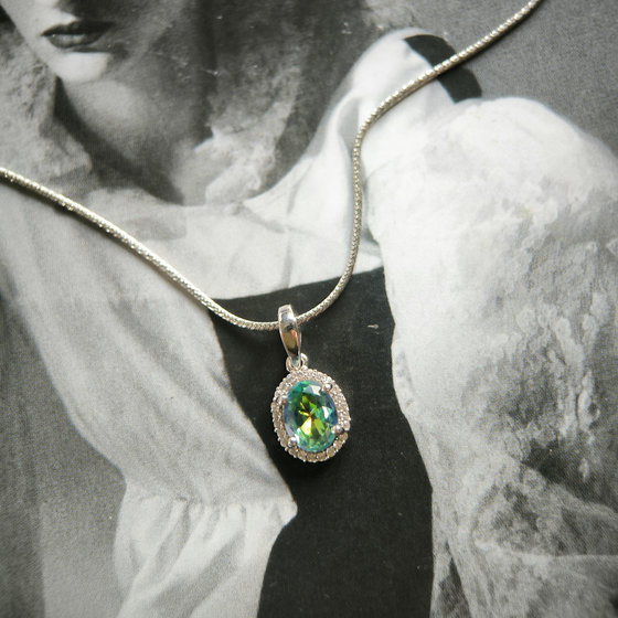 Серебряная подвеска с мистик топазом 1.108ct, фианитами