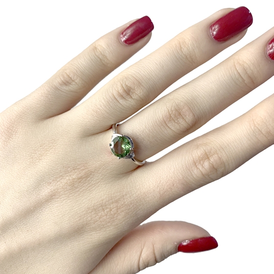 Серебряное кольцо с султанитом 1.863ct