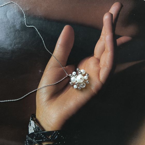 Серебряное колье с жемчугом