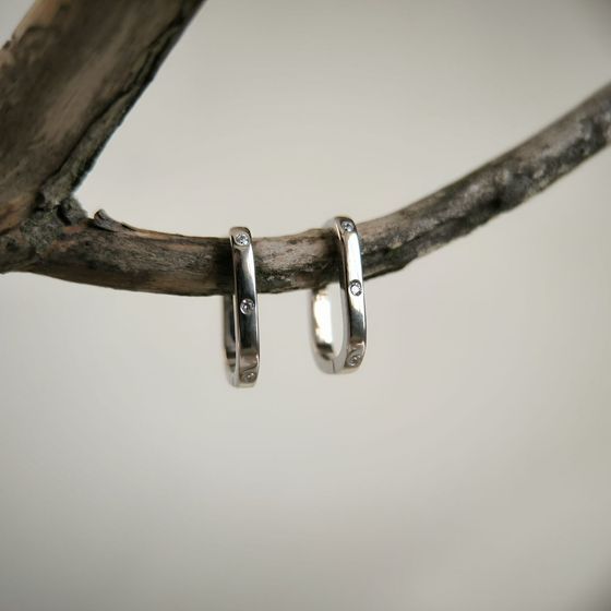 Серебряные серьги с фианитами