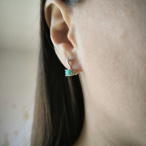 Серебряные серьги с изумрудом 0.8ct