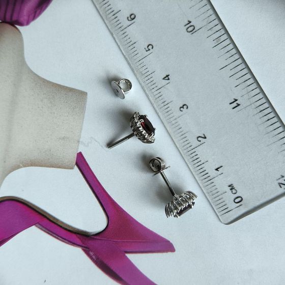 Серебряные серьги с гранатом 2.15ct