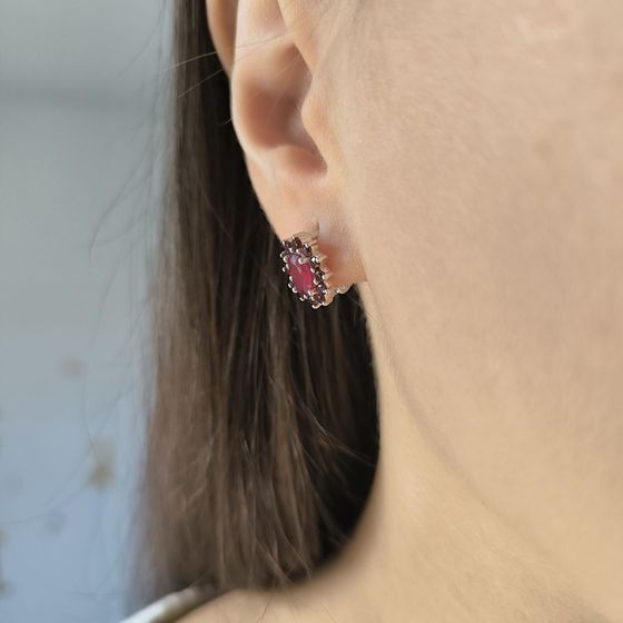 Серебряные серьги с рубином 3.225ct, гранатом