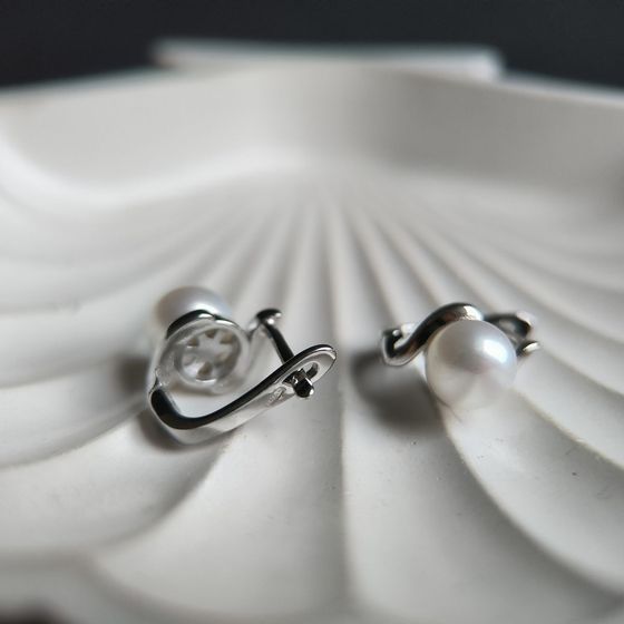 Серебряные серьги с жемчугом Серебряные серьги с жемчугом