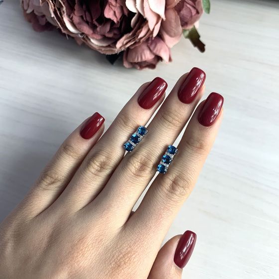 Серебряные серьги с топазом Лондон Блю 2.049ct