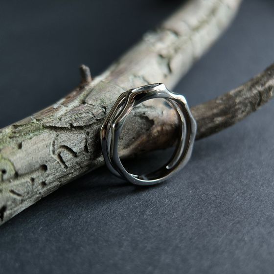 Серебряное кольцо с фианитами