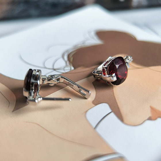 Серебряные серьги с гранатом nano 4.628ct, фианитами
