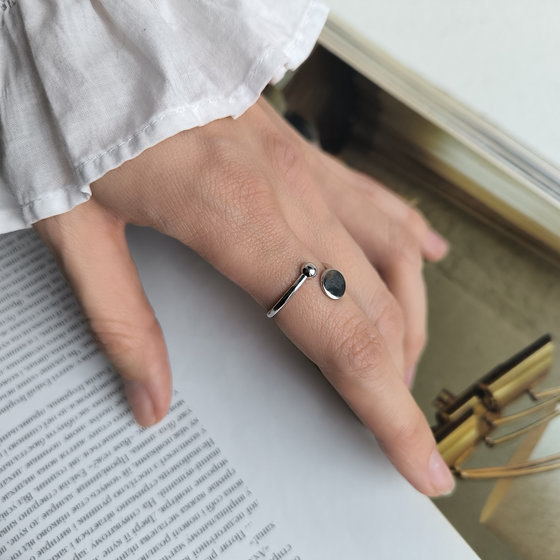 Серебряное кольцо без камней