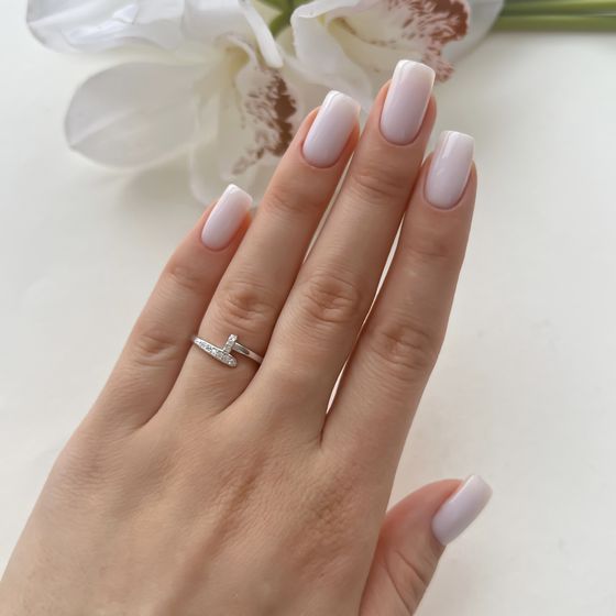 Серебряное кольцо с фианитами