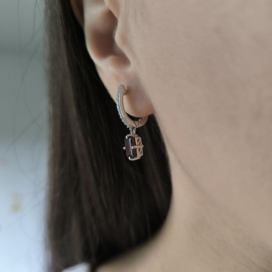 Серебряные серьги с гранатом 2.605ct