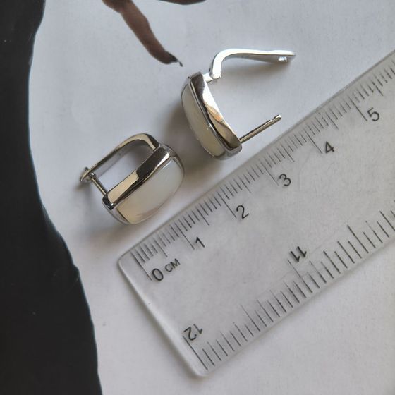 Серебряные серьги с перламутром