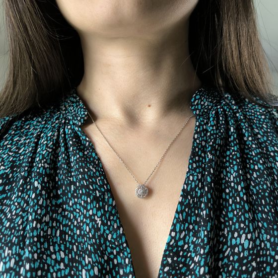 Серебряное колье с фианитами