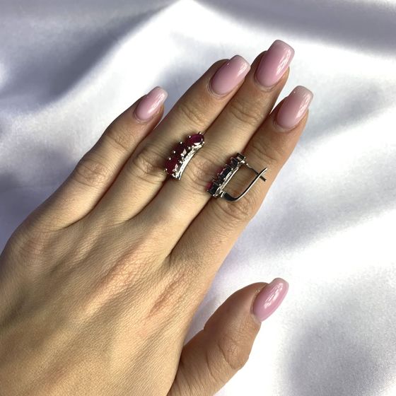 Серебряные серьги с рубином 2.071ct