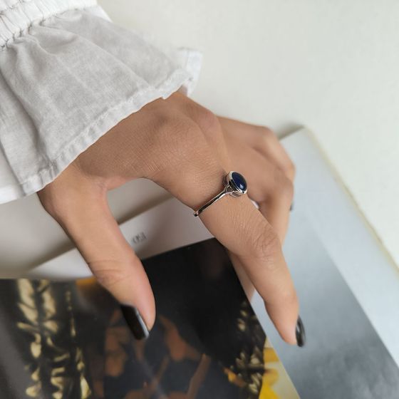 Серебряное кольцо с сапфиром nano