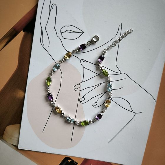 Серебряный браслет с аметистом, цитрином, хризолітом, топазом, фианитами