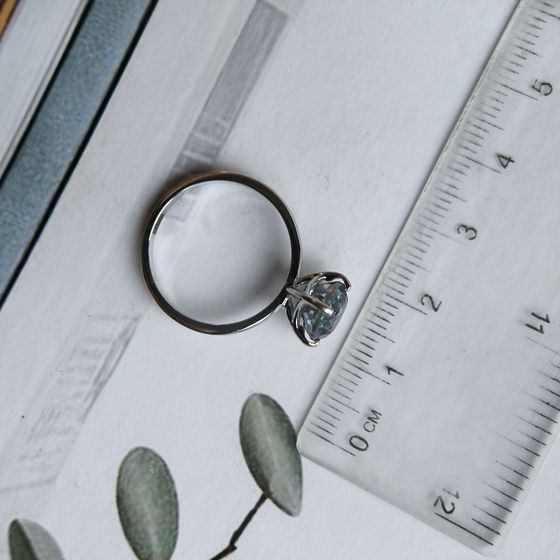 Серебряное кольцо с мистик топазом 1.95ct