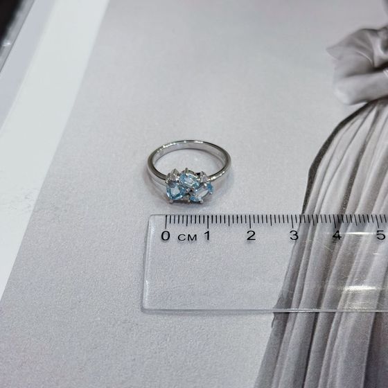 Серебряное кольцо с топазом 1.415ct