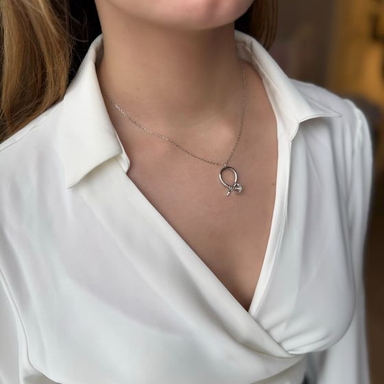 Серебряное колье с фианитами